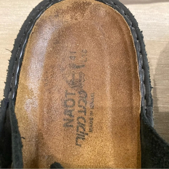 NAOT Sz 41  Leather Slip On Buckle Closure Sandals - Picture 4 of 11